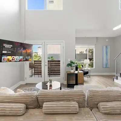 Spacious Loft- Hollywood Free Pool