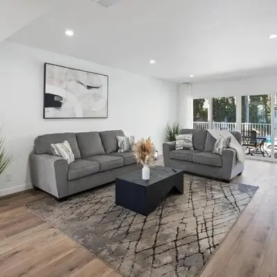 House with pool in prime location - 10 mins to Universal Studio