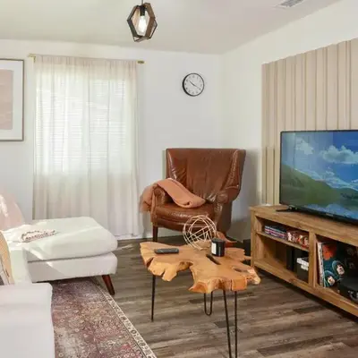 Central Modern All-In-One Home
