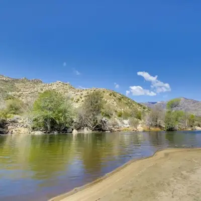 Walk to Riverfront Beach Kernville Escape