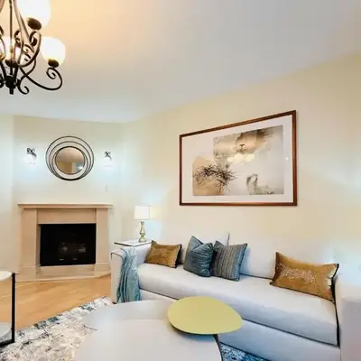 Modern townhouse - 4 Bedroom 3Bathroom near Pasadena