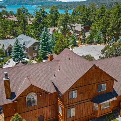 Sleeps 27 2 Homes Near the Lake Hot Tub Views Castle Glen Estates