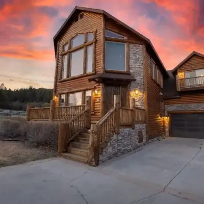 Bear Loop by AvantStay Group Cabin Lake Mountain View w Fireplace Games
