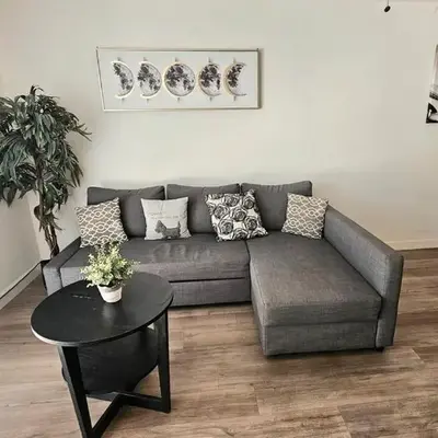 Spacious Silverlake Apartment