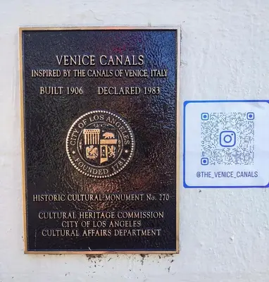 a sign for the canaries of vance trail at Venice Canals & Beach Guest Suite in Los Angeles