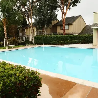 Luxurious 2 Bedroom Condo Shortest Walk To Disney