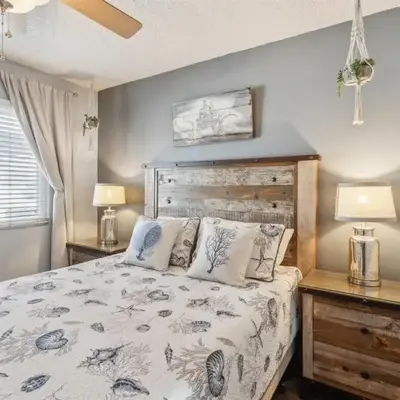 Beautiful 1 Bed Beach Balcony Condo #207