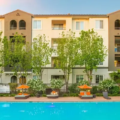 Premier Suites at Marina-Venice with Luxe Pool