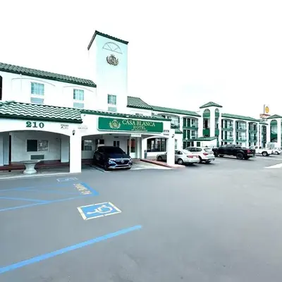 Casa Blanca Hotel - Corona