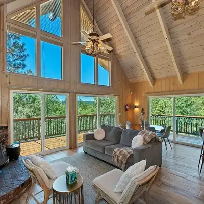 Casa Del Lago - Spacious 4 Story Gated Home