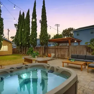 Surfers Dreams - 5min Drive to Beach with PoolTable