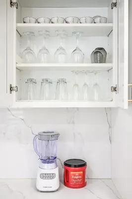 a blender sitting on a counter in a kitchen at Luxe Spacious Home Near Parks Fully Equipped in Riverside