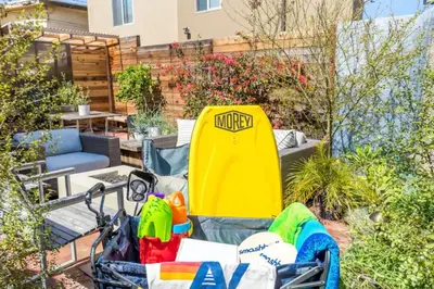 Gallery image of Chic Beach Bungalow 3 Blocks from the Sand in Manhattan Beach