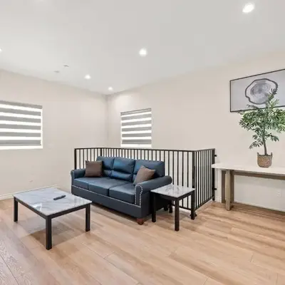 Modern Getaway Near Pasadena & DTLA