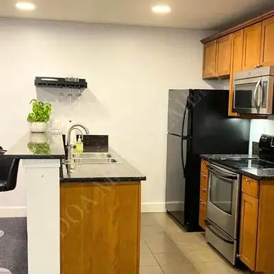 Luxury condo in the heart of LA