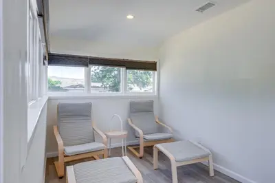 two chairs and a table in a room at Walk to Dtwn Tehachapi Updated Getaway with Yard! in Tehachapi