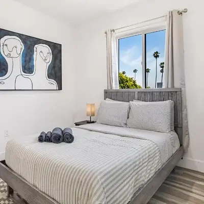 Sophisticated Getaway Hollywood & Dtla