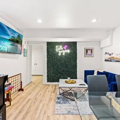 1 Block to Beach Heaven Chic 2BD