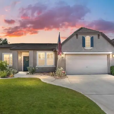 Luxury Gated Retreat Golf Course Views Sleeps 8
