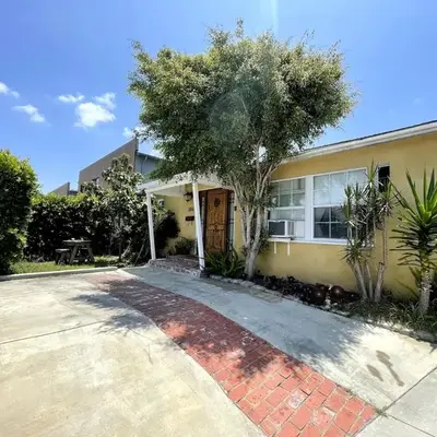 House in Redondo Beach 2 bedroom 1 bath