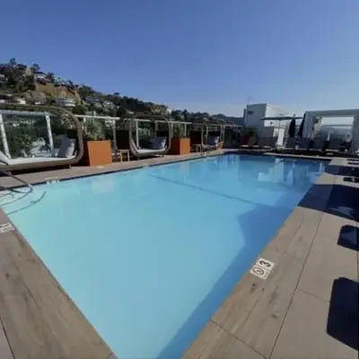 Modern Hollywood Apt Rooftop Pool & Skyline Views
