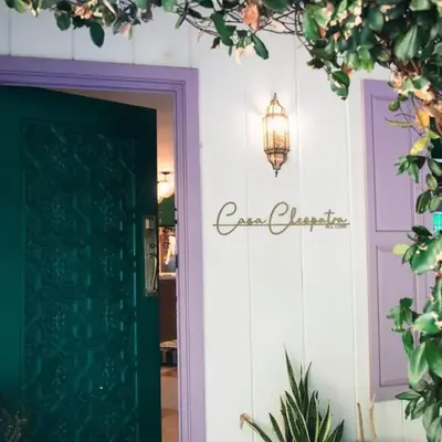 Casa Cleopatra Bold Design