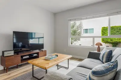 Gallery image of Blueground Delthorne view nr Torrance Beach LAX-1394 in Los Angeles