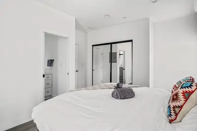 Gallery image of Spacious 4BR, 4.5BA Private Retreat Near LAX and DTLA in Los Angeles
