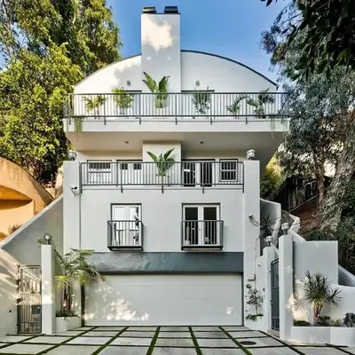 Hollywood Hills Luxury Retreat