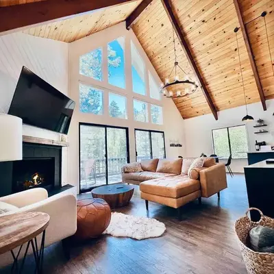Brentwood Haus