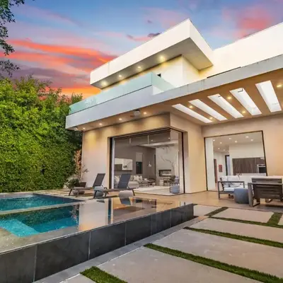 Laurel K Villa