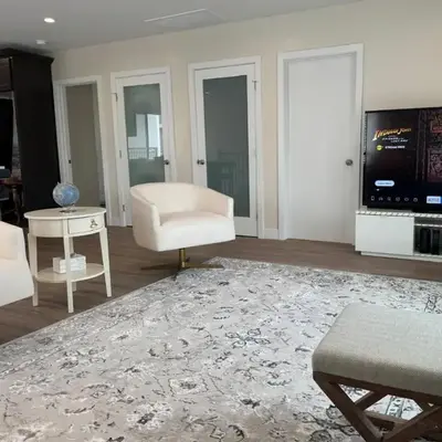 cozy & Elegant Torrance Apartment with balcony