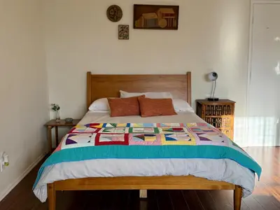 Gallery image of Furnished Studio Apt in LosFeliz in Los Angeles