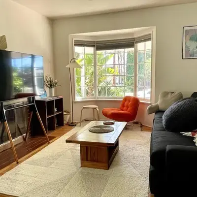 Pasadena Quiet Gem with Fiber Internet WiFi and Workspace