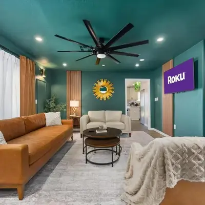 KingBeds Skylight 1GB Wi-Fi Step-free Clean