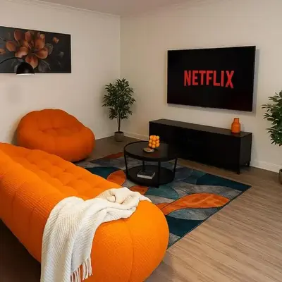 Modern Comfort near Universal