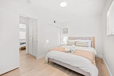 Gallery image of 734 Glendora in Glendora