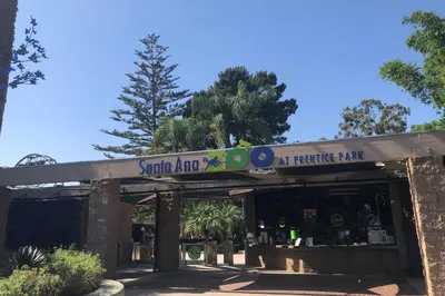 a building with a sign on top of it at Resort-Style APT with Pool, Gym & Parking 10min to Disneyland in Santa Ana