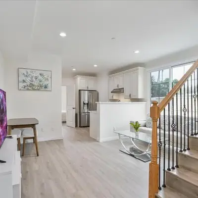 Stylish Pasadena Stay Near Old Town & Rose Bowl