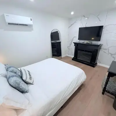 Private 1BR 1BA Suite