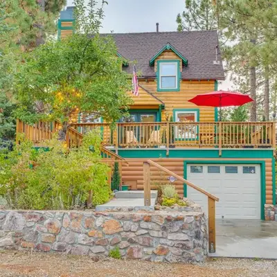 3 Mi to Snow Summit Charming Home with Fenced Yard