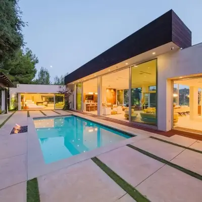 Beverly Hills Ultra Luxury Villa with Pool and Theatre