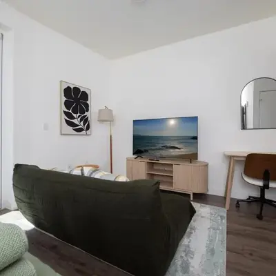 Beautiful NEW apartment in SM!