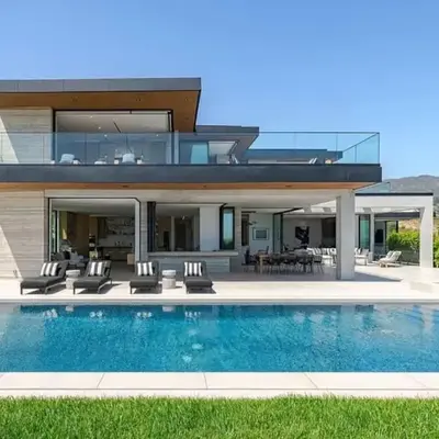 Luxurious Malibu 6BR Estate with Pool