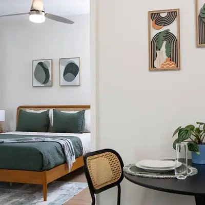 * Soho Vibes In The Heart Of Santa Monica *