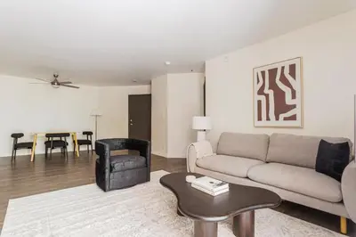 Gallery image of Blueground Studio City jacuzzi nr Lake LAX-1389 in Los Angeles