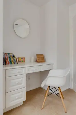 a white desk with a white chair and a mirror at GOODE.HOMES | Luxury Home w/ pool & lush gardens in Santa Clarita