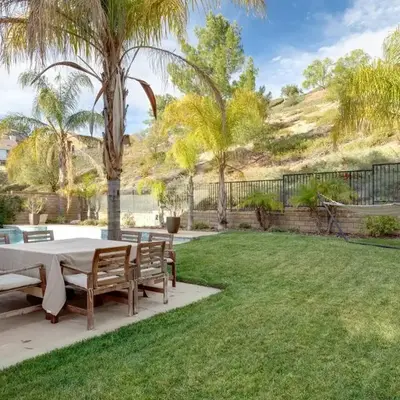 GOODE.HOMES | Luxury Home w/ pool & lush gardens