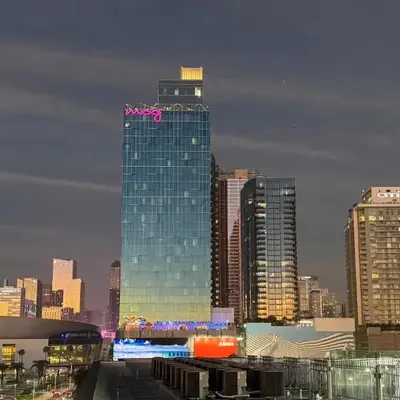 DTLA prime one bedroom steps away from Crypto