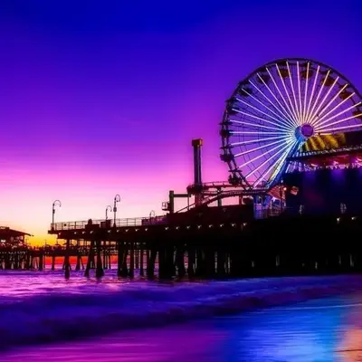 Spacious 2 BD with 2 King Beds Walk to Pier & Beach